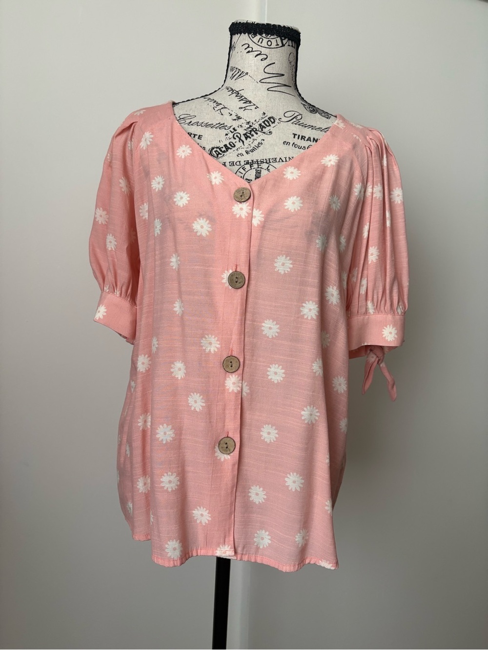 LC Lauren Conrad Pink Daisy Tie-Sleeve Blouse